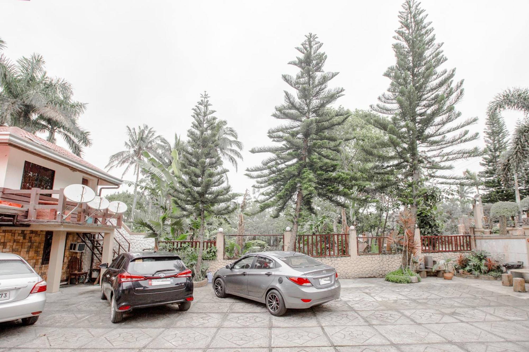 Oyo 741 Sierra Travellers Inn Tagaytay City Екстериор снимка