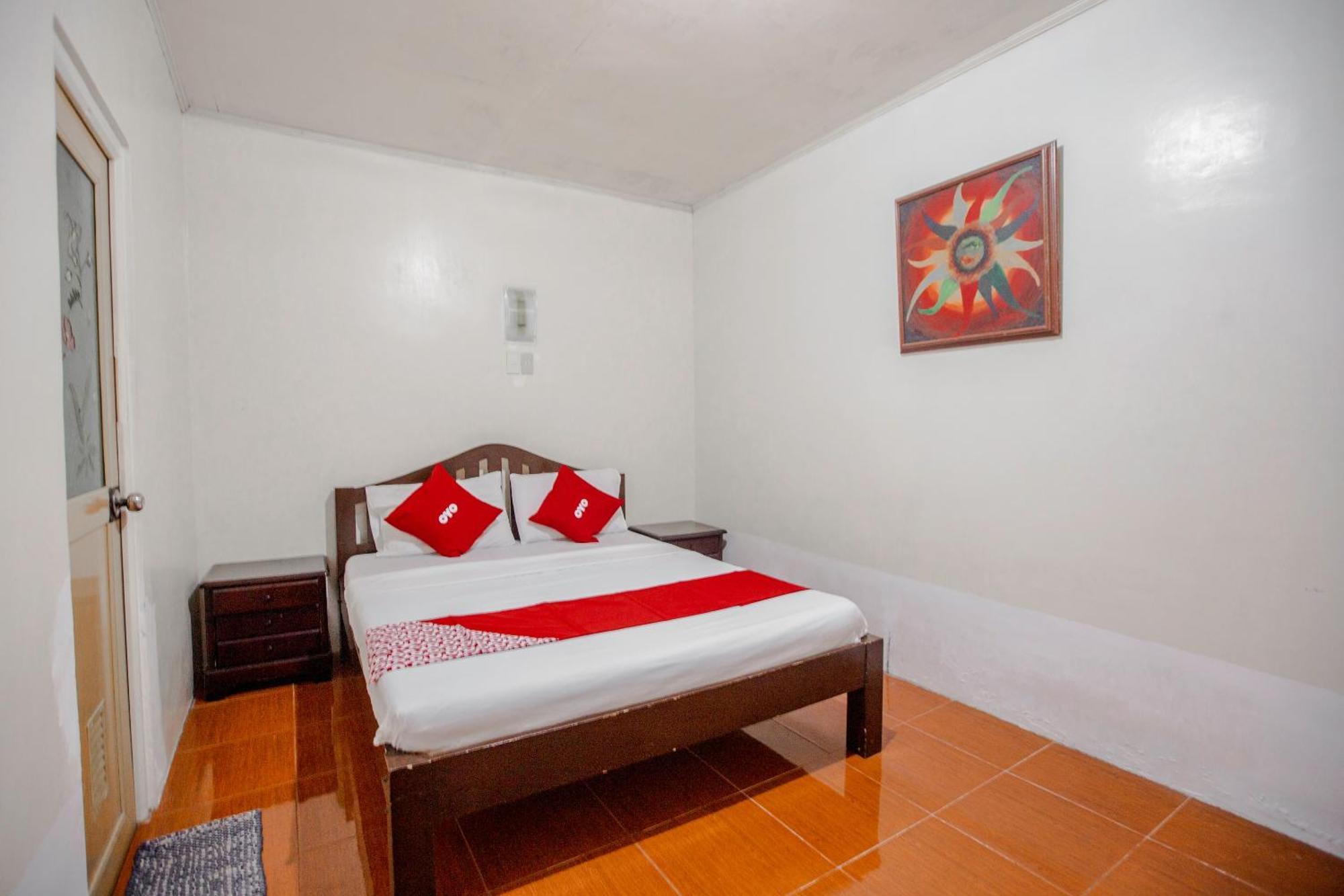 Oyo 741 Sierra Travellers Inn Tagaytay City Екстериор снимка